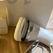 Lade das Bild in den Galerie-Viewer, Formkur - Anti-Cellulite Massagegerät für Bauch, Beine & Po