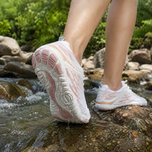 Lade das Bild in den Galerie-Viewer, FloraX Pro - ergonomische & schmerzlindernde | wasserdichte Barfußschuhe