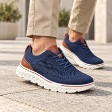 Lade das Bild in den Galerie-Viewer, FeelFree Gentleman – Orthopädischer Herren-Komfortschuh | Rutschfest & Schmerzlindernd